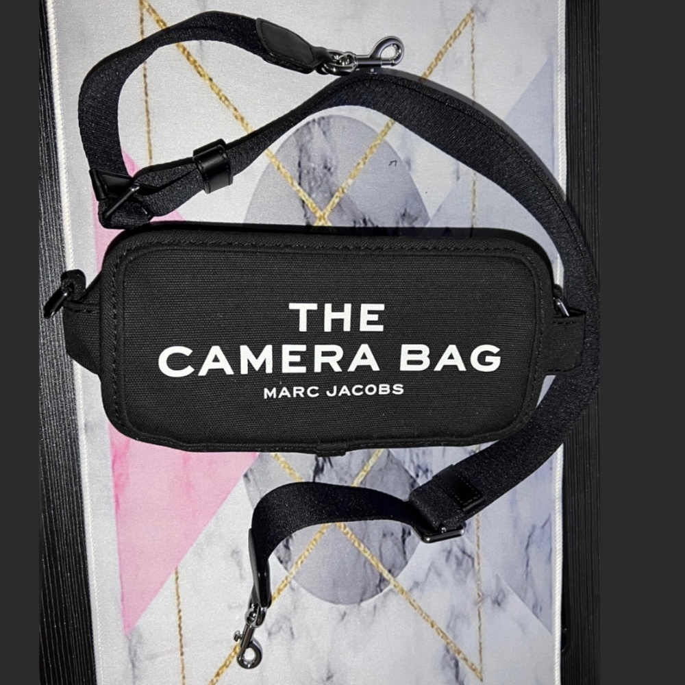 *NEW* MARC JACOBS "The Camera Bag" Black